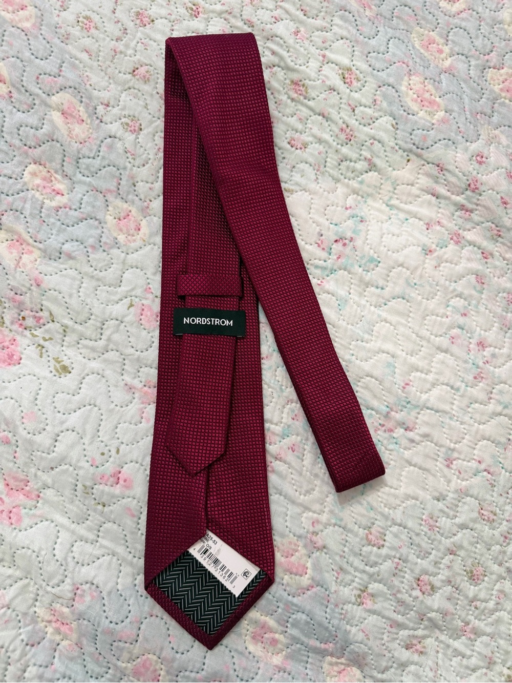 Nordstrom Men's Deep Wine Textured Tie NWT - Picture 4 of 5